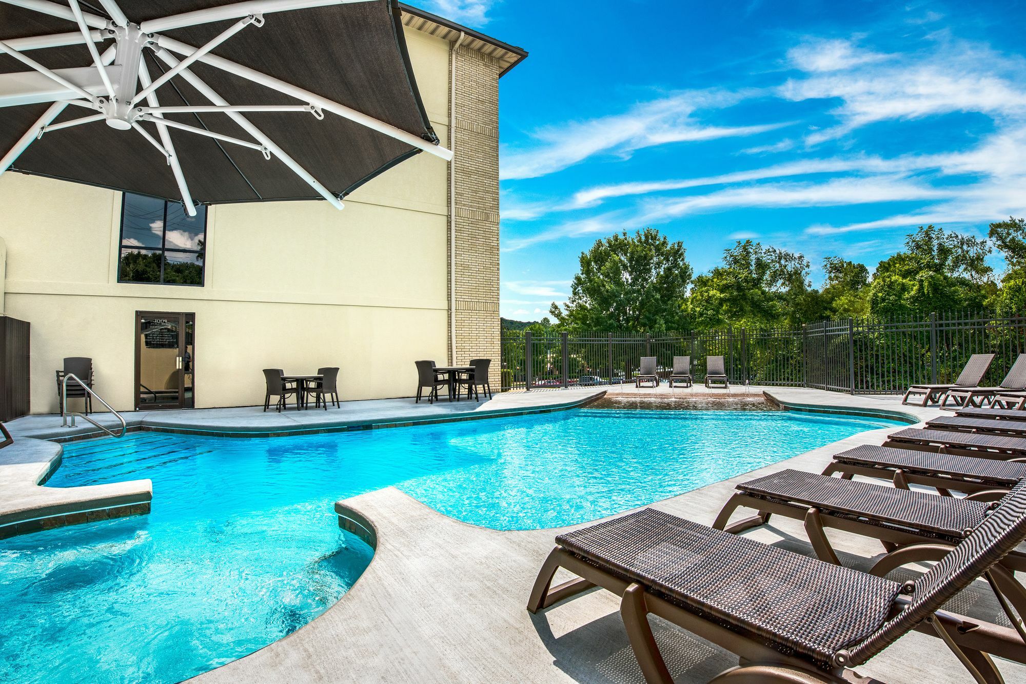 Grand Oaks Hotel 3*